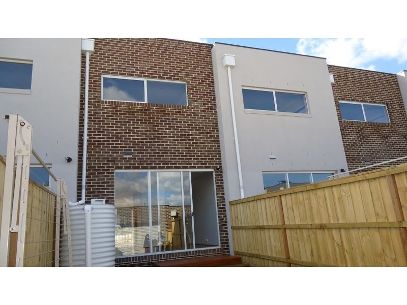 25 Camera Walk, Coburg VIC 3058