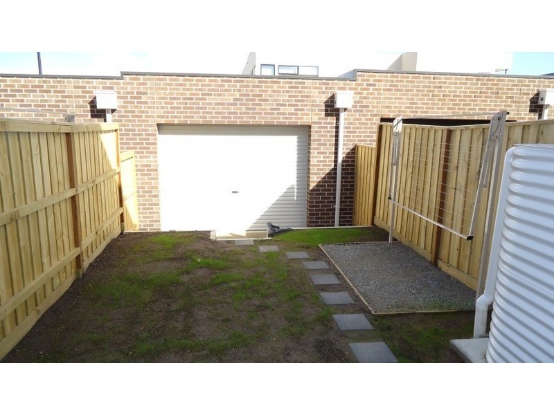 25 Camera Walk, Coburg VIC 3058