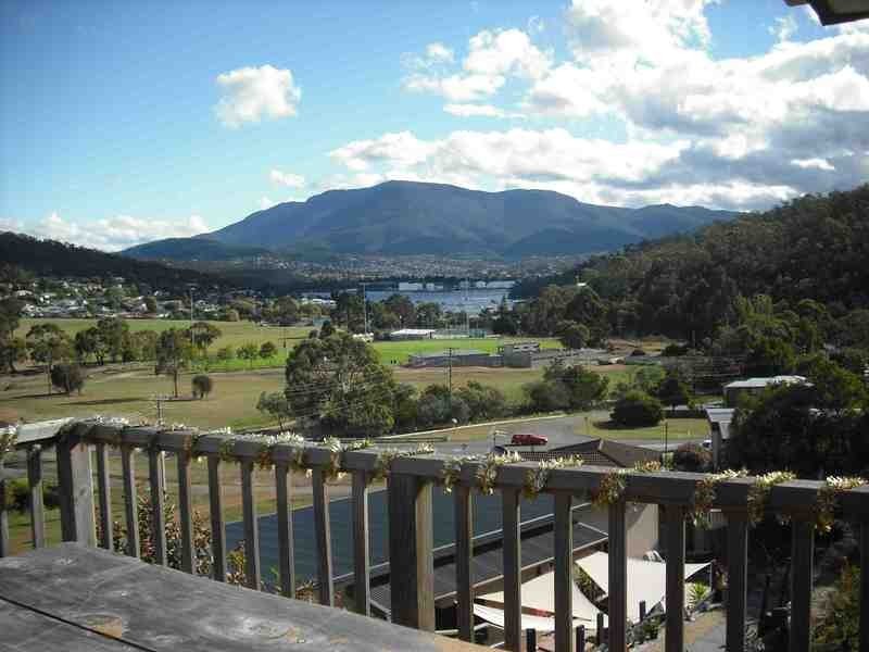 3/3 Llenroc Street, Geilston Bay TAS 7015