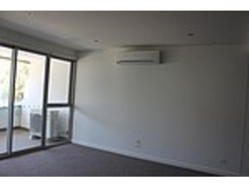 10/15 Eucalyptus Drive, Maidstone VIC 3012