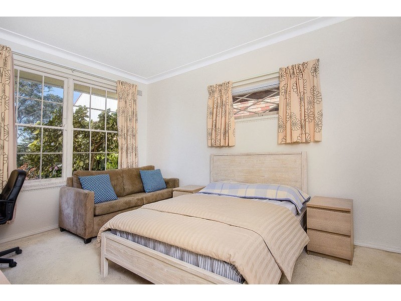 10 Allambie Road, Castle Cove NSW 2069
