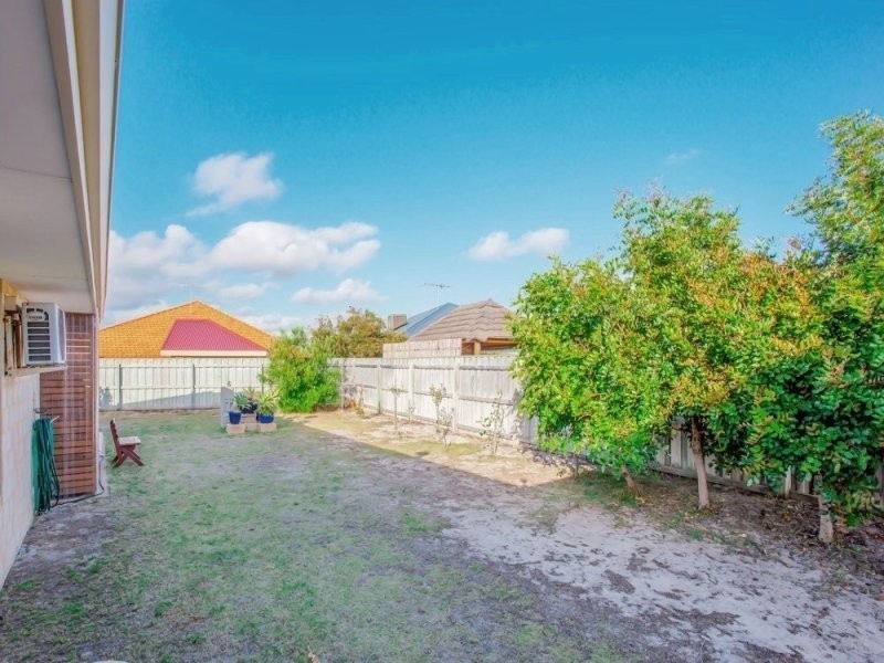 9 Karalla Elbow, Quinns Rocks WA 6030