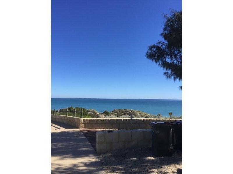 9 Karalla Elbow, Quinns Rocks WA 6030