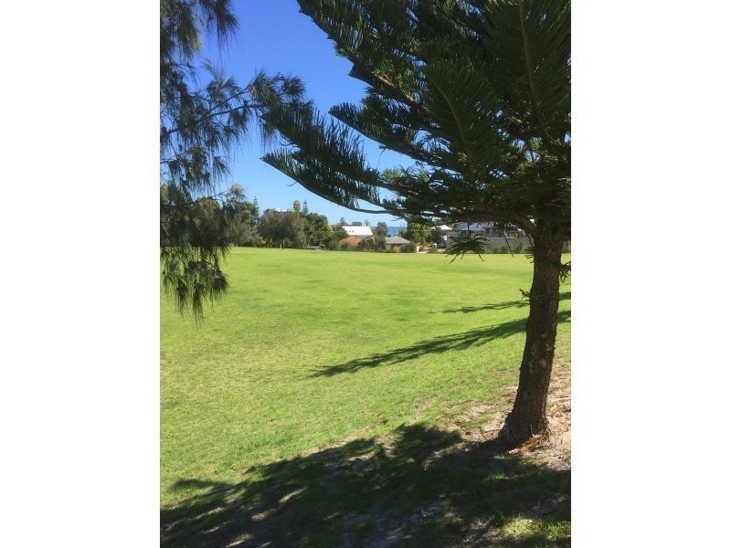 9 Karalla Elbow, Quinns Rocks WA 6030