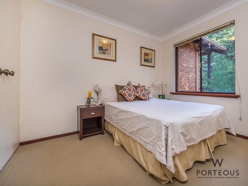 8/5 Elliott Road, Claremont WA 6010