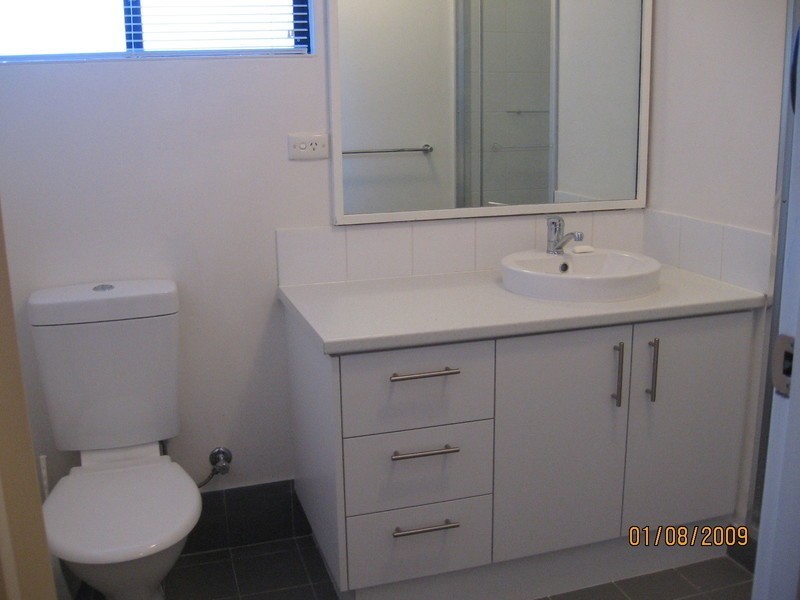 8/5 Elliott Road, Claremont WA 6010