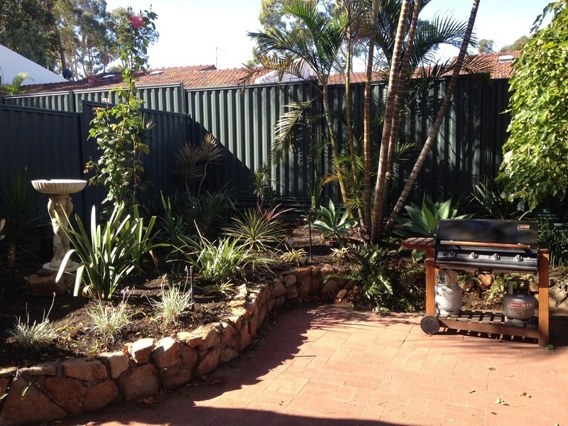 8/5 Elliott Road, Claremont WA 6010