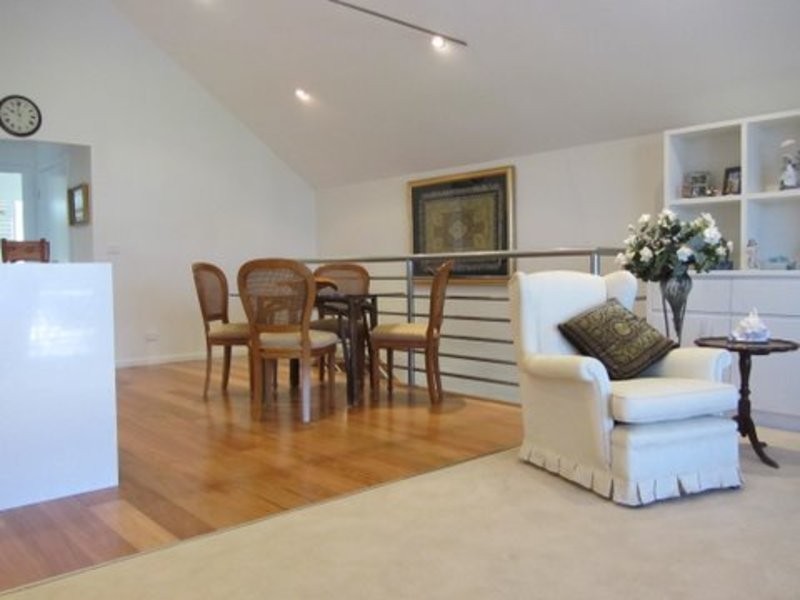 2/562  The Esplanade, Warners Bay NSW 2282