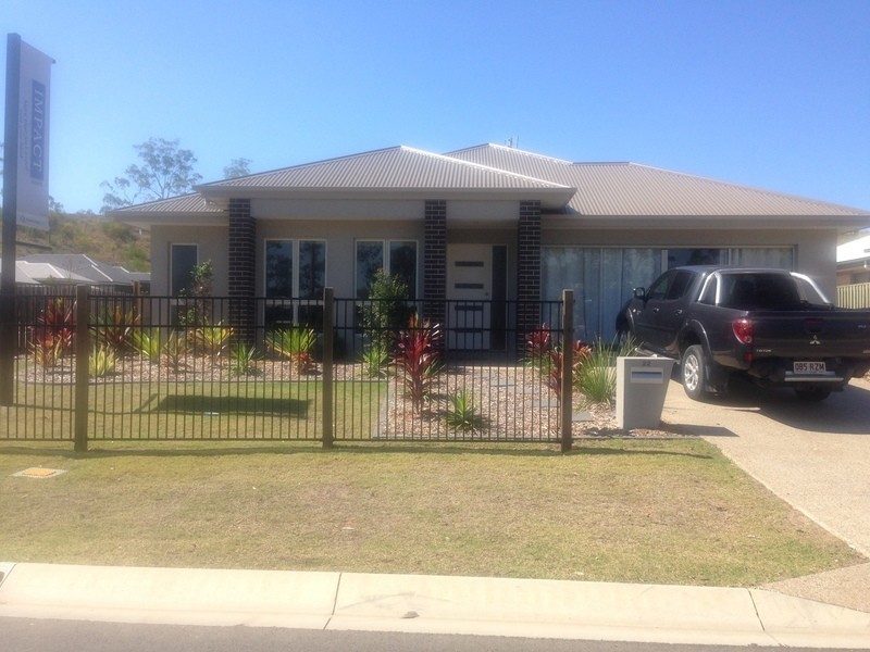 22 Tulipwood Circuit, Boyne Island QLD 4680