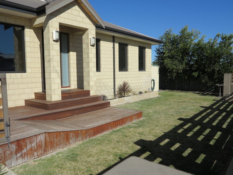 16 Jubilee Road, Glen Iris WA 6230