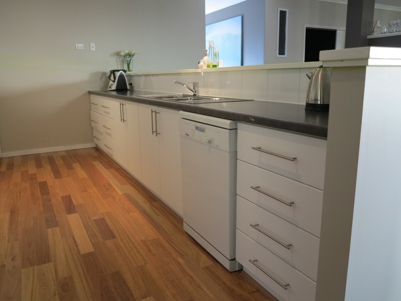 16 Jubilee Road, Glen Iris WA 6230