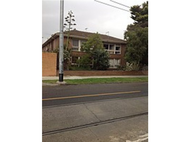 12/11 Gordon Street, Footscray VIC 3011