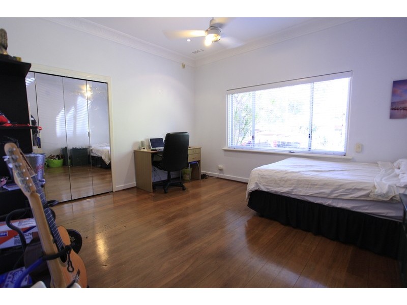 4 Hesperia Ave, City Beach WA 6015