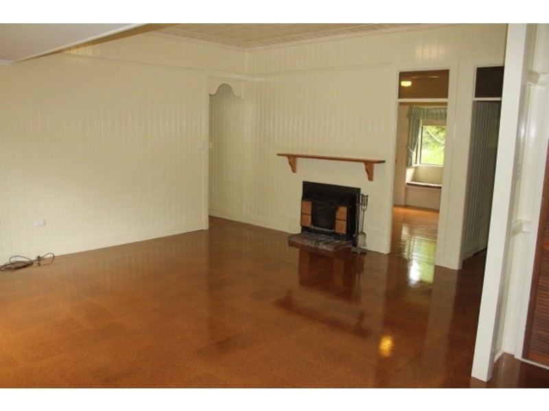 10 Listohan Street, North Toowoomba QLD 4350