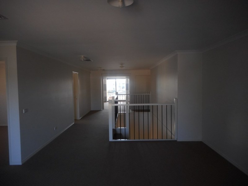 139 Sanctuary Lakes South Bvd, Point Cook VIC 3030