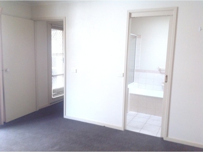 2/2 Lagnicourt Street, Hampton VIC 3188