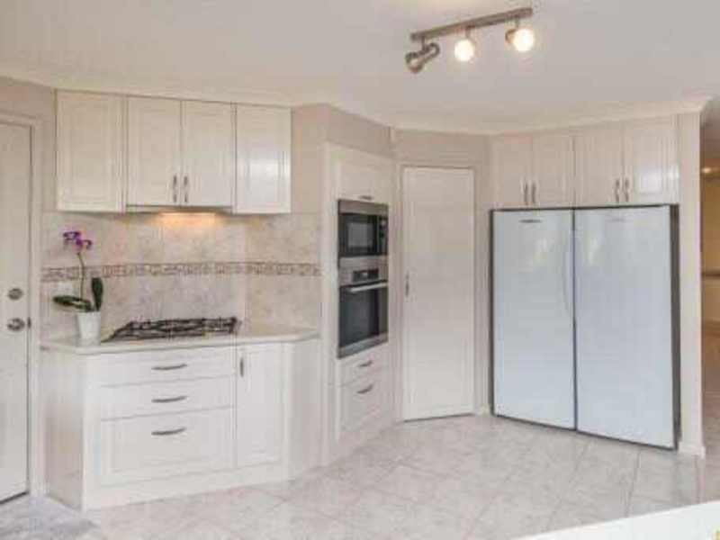 9 Bethany Gardens, Iluka WA 6028