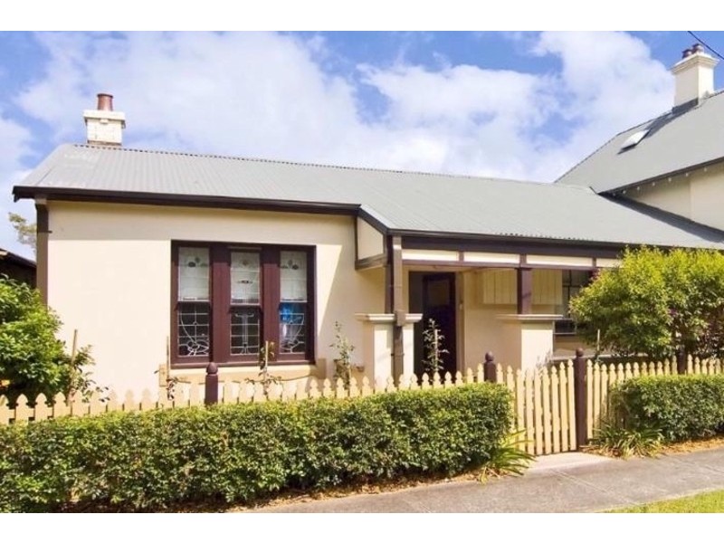 2/32 Kitchener Road, Artarmon NSW 2064