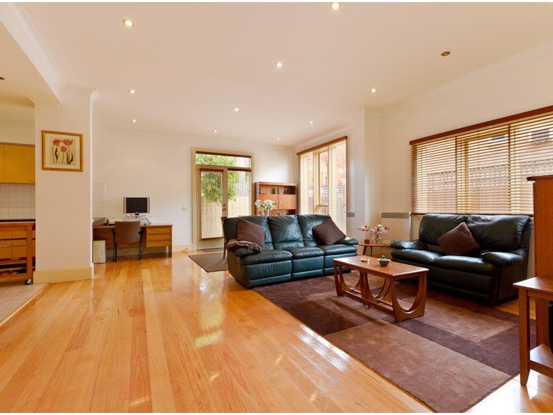 1/7 Clyde Street, St Kilda VIC 3182