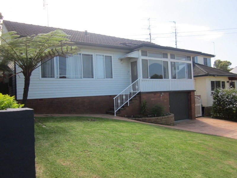 4 Elmore Street, Charlestown NSW 2290