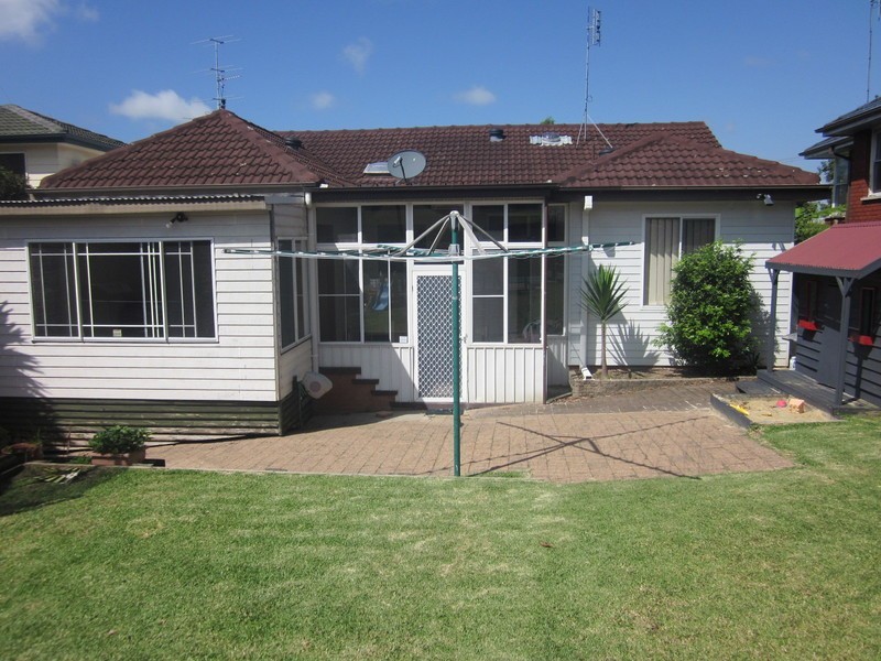 4 Elmore Street, Charlestown NSW 2290