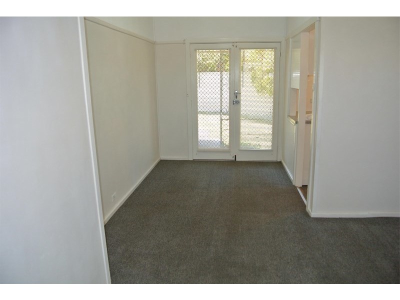 77 Queen Street, Guildford NSW 2161