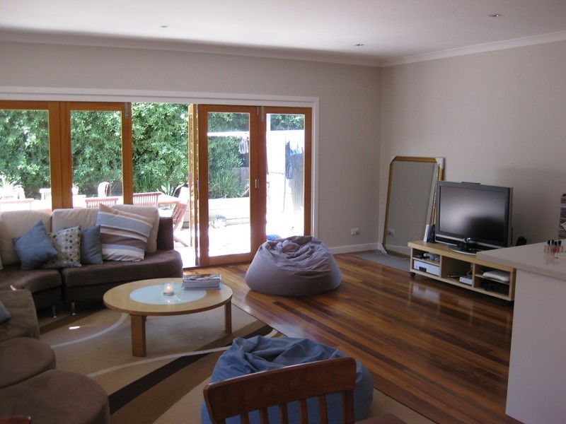 38 Lewis Street, Thornbury VIC 3071