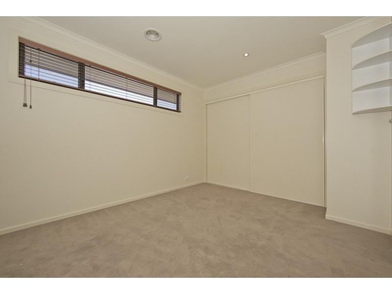 354 Gundaroo Drive, Gungahlin ACT 2912