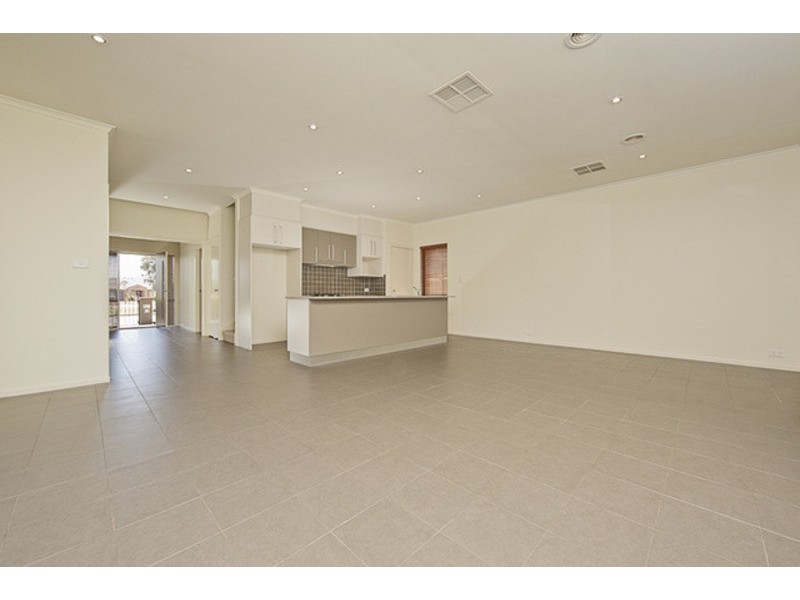 354 Gundaroo Drive, Gungahlin ACT 2912