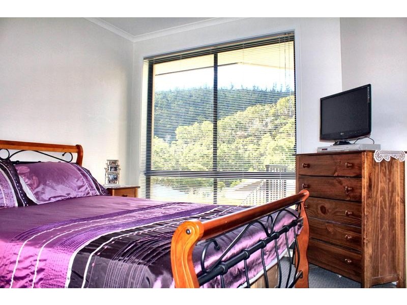 11 Piccolo Crt, Mornington TAS 7018