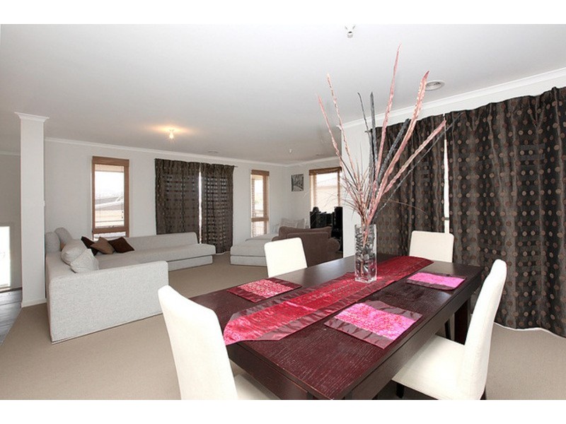 13 Booderee Place, Banks ACT 2906