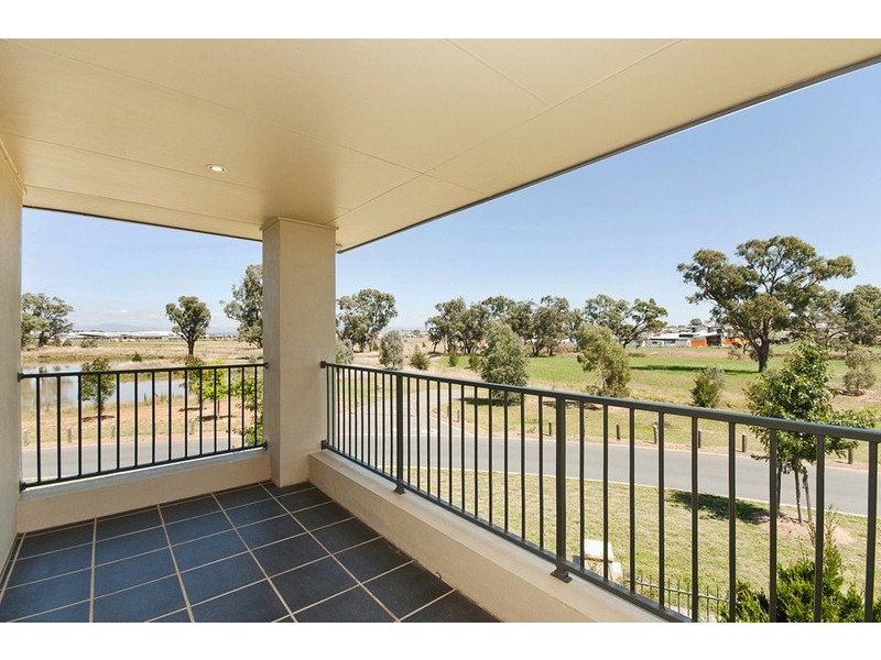 27 Katoomba St, Harrison ACT 2914