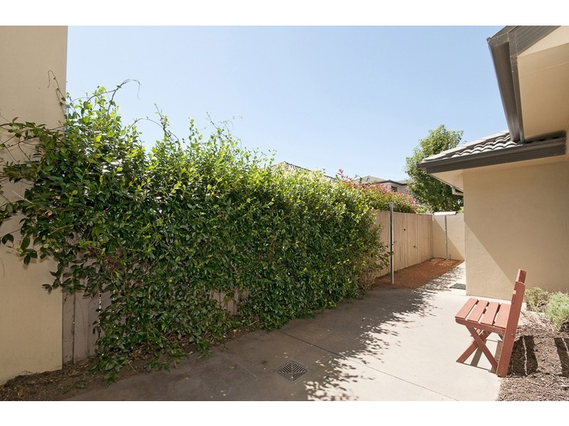 27 Katoomba St, Harrison ACT 2914