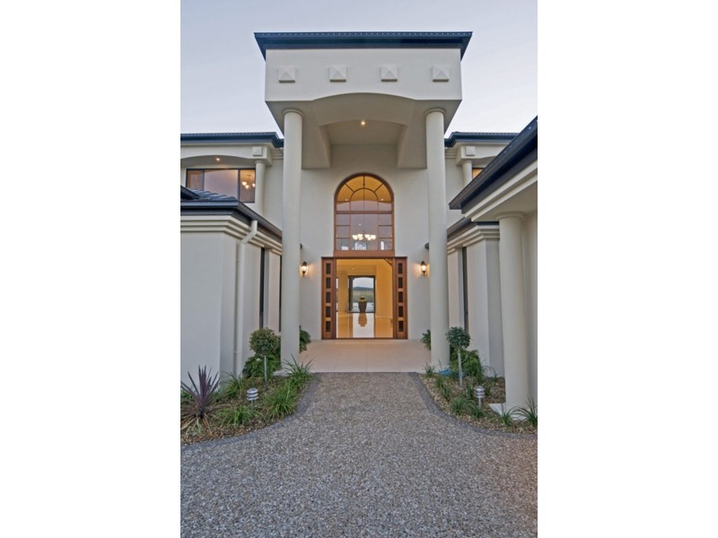 27 Windward Place, Jacobs Well QLD 4208