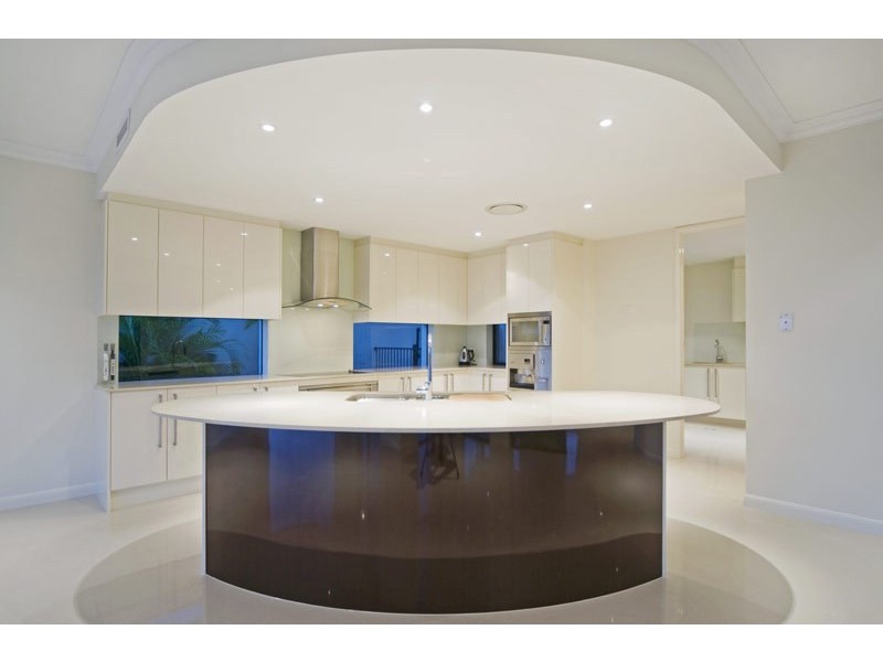 27 Windward Place, Jacobs Well QLD 4208