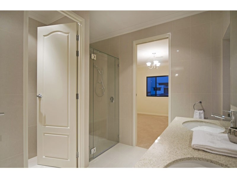 27 Windward Place, Jacobs Well QLD 4208