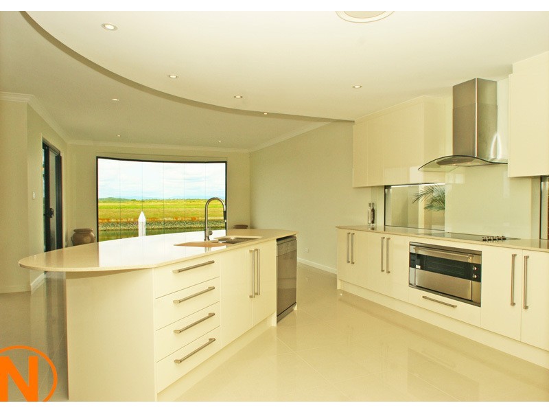 27 Windward Place, Jacobs Well QLD 4208