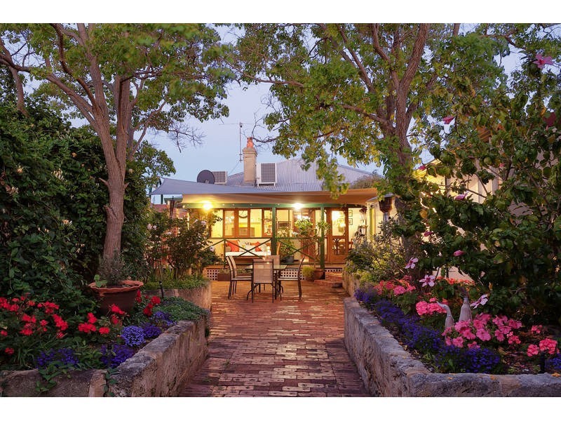 57 Duke Street, East Fremantle WA 6158