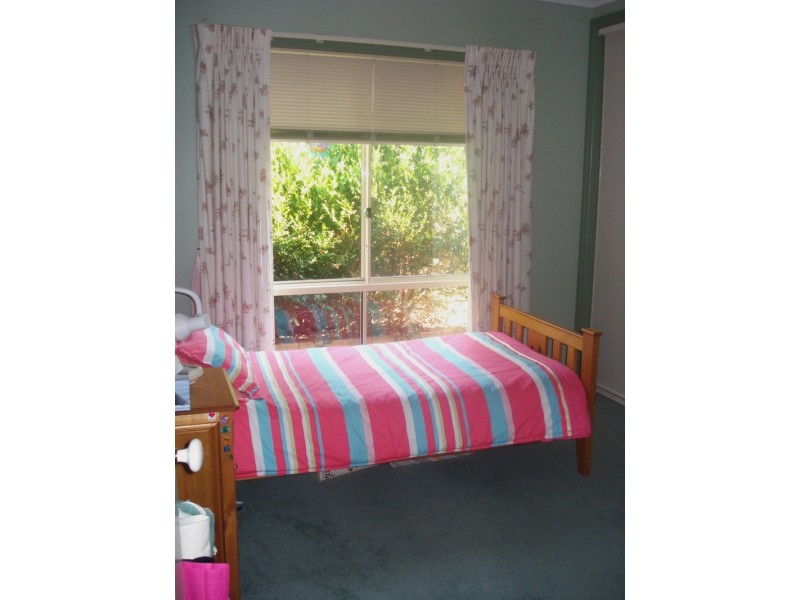 9 Bourke Drive, Bendigo VIC 3550