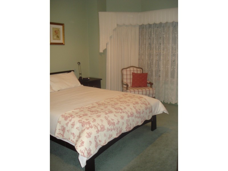 9 Bourke Drive, Bendigo VIC 3550