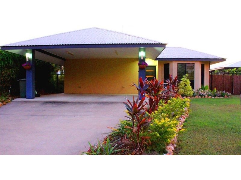 56 Deane Crescent, Rosebery NT 0832