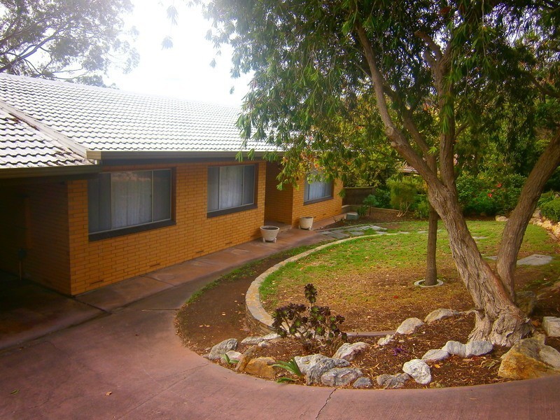 15 Gamma Crescent, Panorama SA 5041