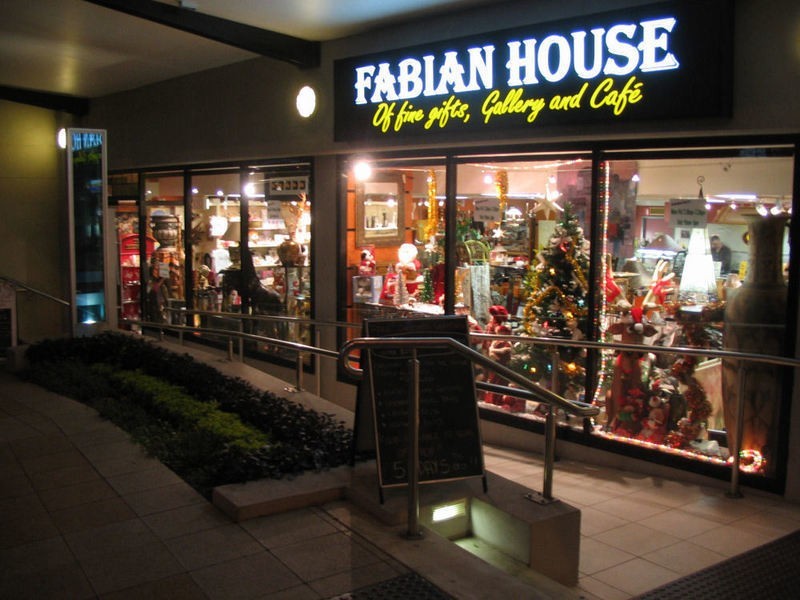 Shop 2/363 Turbot Street, Spring Hill QLD 4000