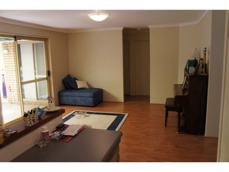 36B Leonard St, Victoria Park WA 6100