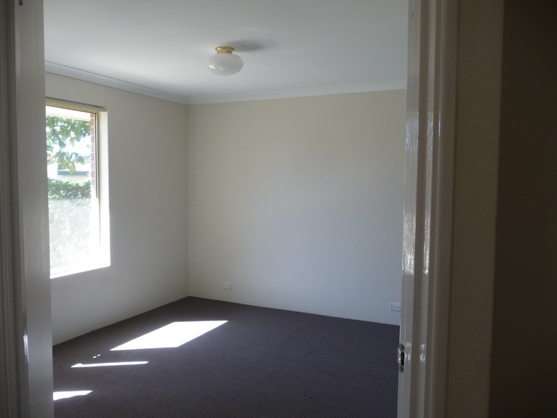 3/71 Henley Street, Como WA 6152