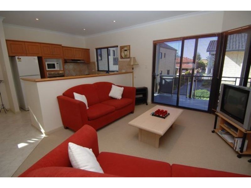 1/3 Fraser Street, Rockingham WA 6168