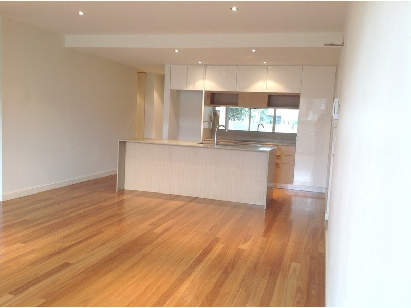 6 Magnolia Path, Maidstone VIC 3012
