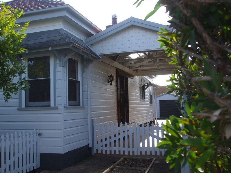 43 Selwyn Street, Merewether NSW 2291