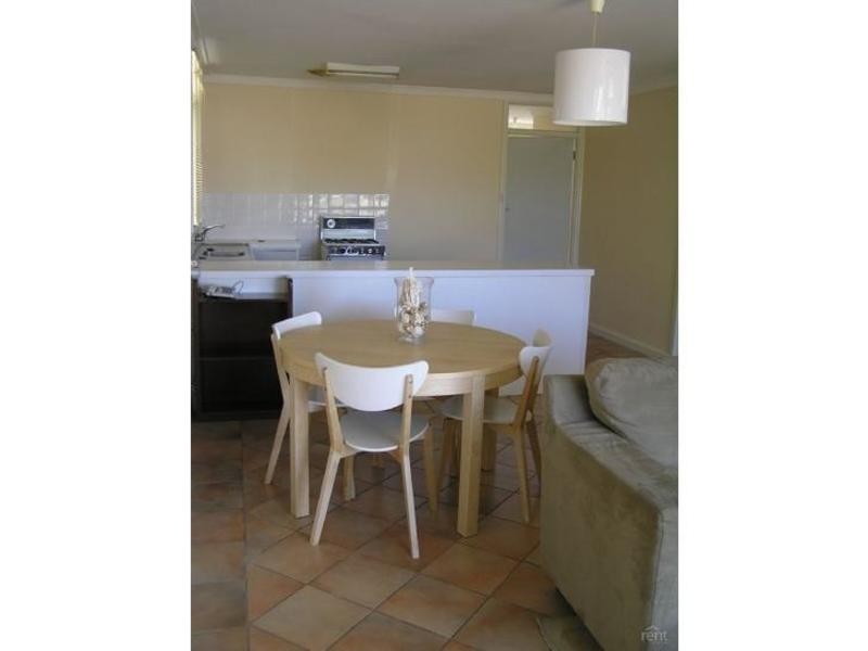 4B  Foyle Rd, Bayswater WA 6053