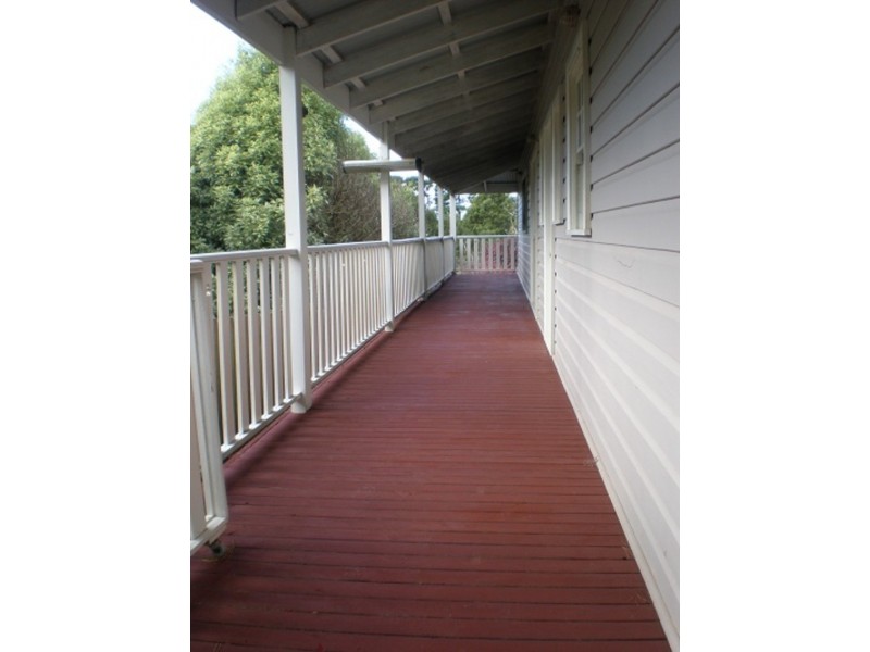 27 Mackeys Lane, Robertson NSW 2577